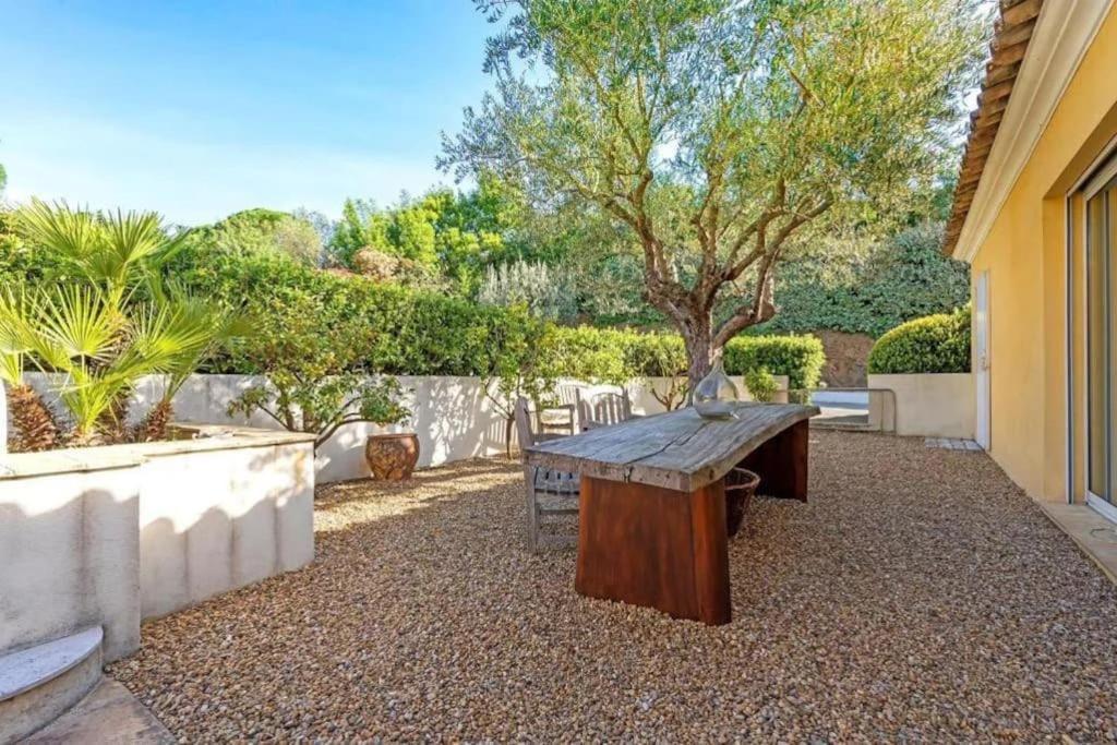 Grande Villa St-Tropez Area Avec Piscine Chauffee Ґассен Екстер'єр фото