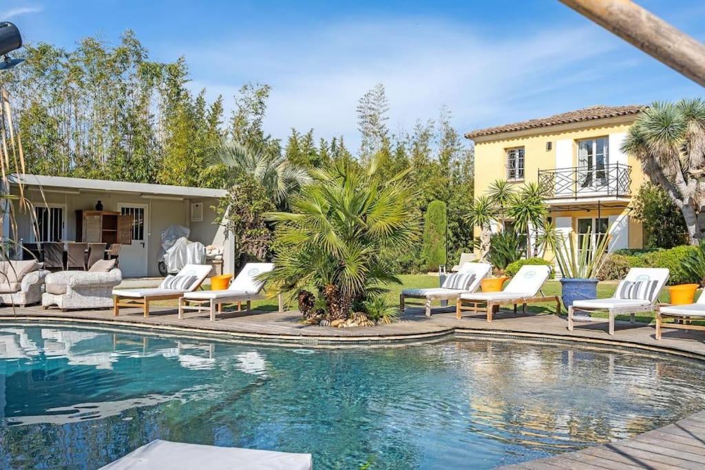 Grande Villa St-Tropez Area Avec Piscine Chauffee Ґассен Екстер'єр фото