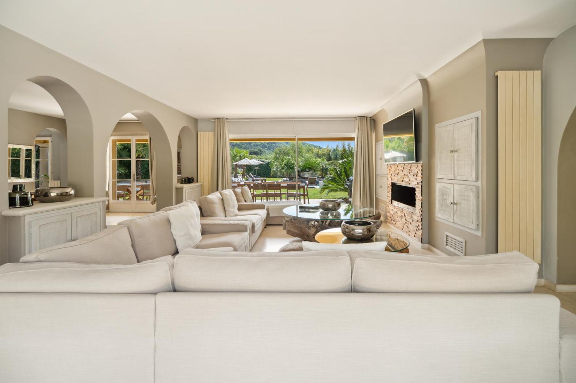 Grande Villa St-Tropez Area Avec Piscine Chauffee Ґассен Екстер'єр фото